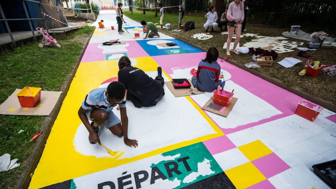 “In the Open Air”: A Fresco Painting with Children and Young Adults